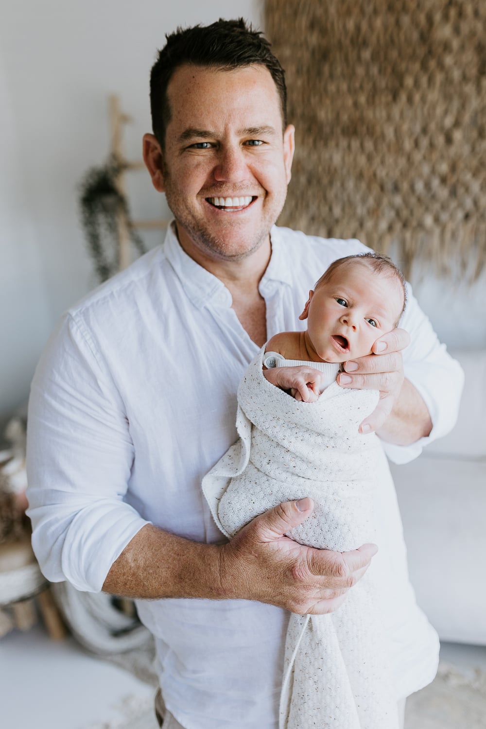 Newborn baby, family, pregnancy, maternity photographer Gold Coast Brisbane. Photography photos Winni & Mini Photography Tanha