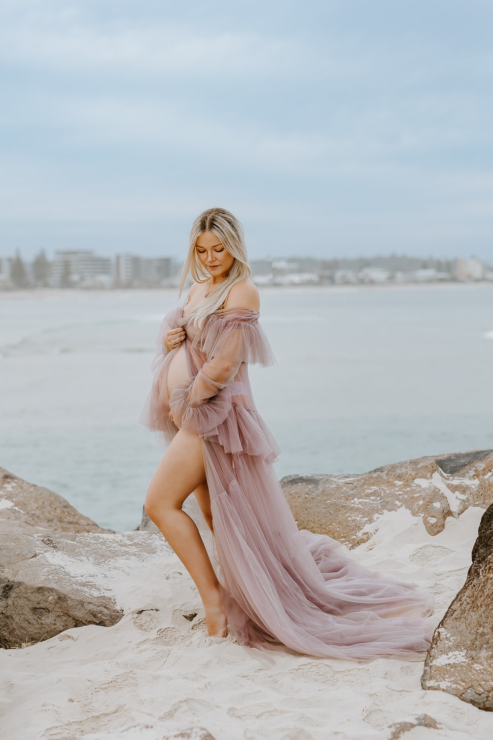 Newborn baby, family, pregnancy, maternity photographer Gold Coast Brisbane. Photography photos Winni & Mini Photography Tanha