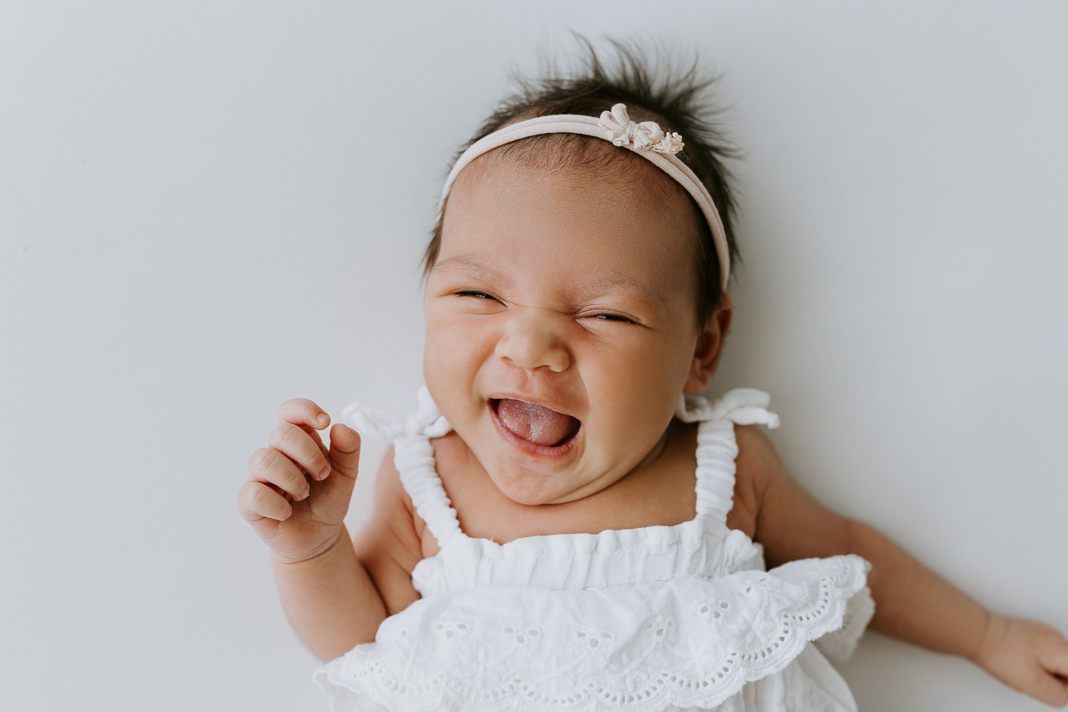 Newborn baby family pregnancy maternity photography photographer gold coast brisbane beach sunset photos Winni & Mini
