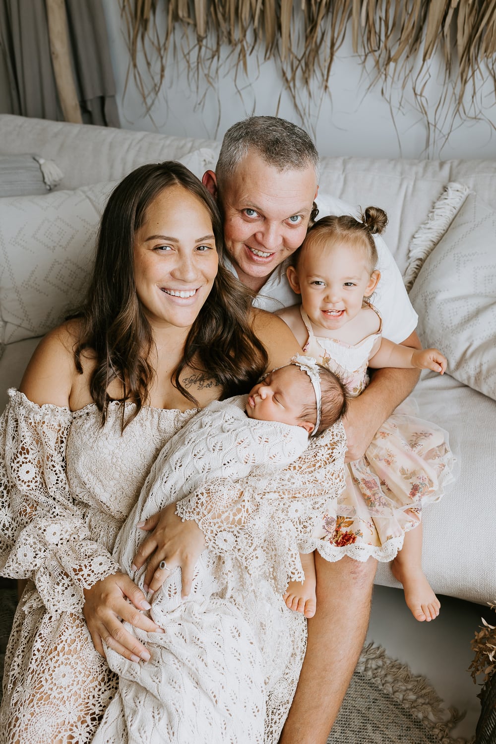 Newborn baby family pregnancy maternity photography photographer gold coast brisbane beach sunset photos Winni & Mini