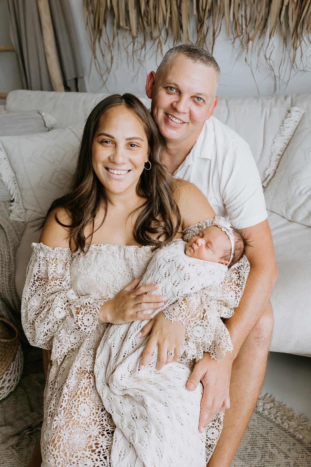 Newborn baby family pregnancy maternity photography photographer gold coast brisbane beach sunset photos Winni & Mini