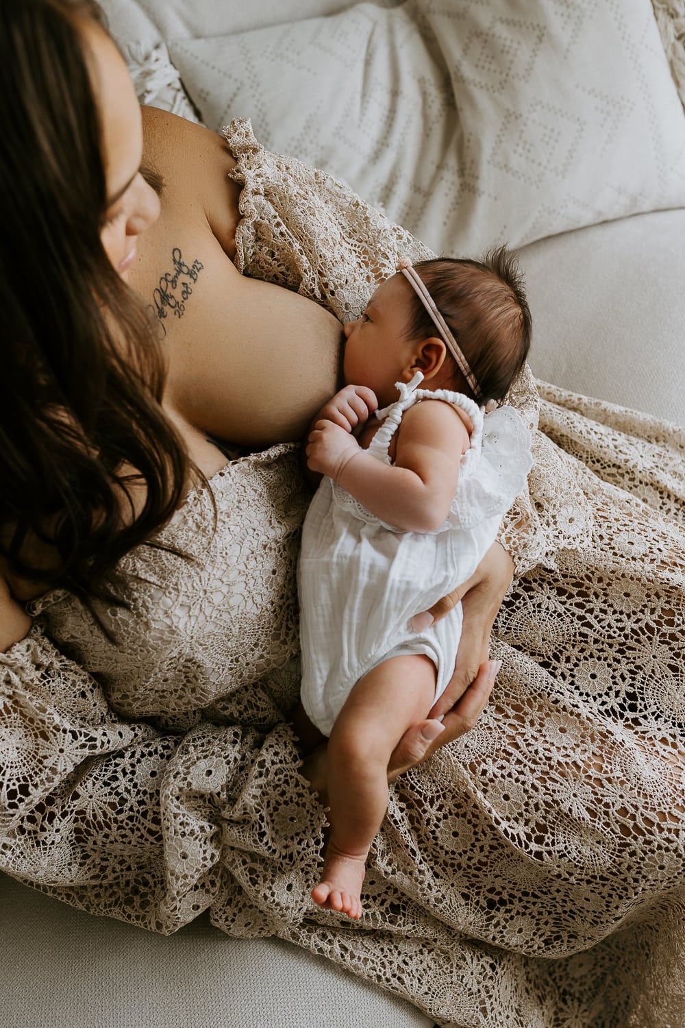 Newborn baby family pregnancy maternity photography photographer gold coast brisbane beach sunset photos Winni & Mini