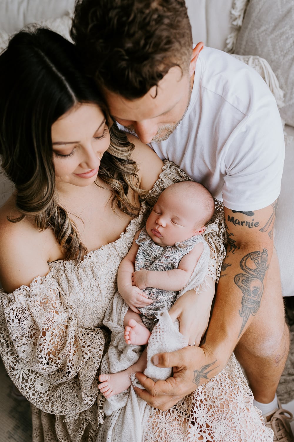 Newborn baby family pregnancy maternity photography photographer gold coast brisbane beach sunset photos Winni & Mini