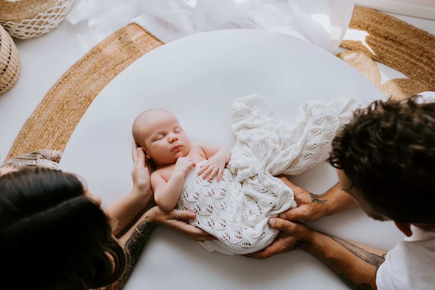 Newborn baby family pregnancy maternity photography photographer gold coast brisbane beach sunset photos Winni & Mini