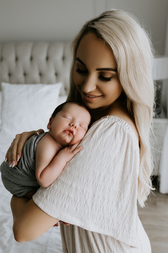Newborn baby family pregnancy maternity photographer gold coast