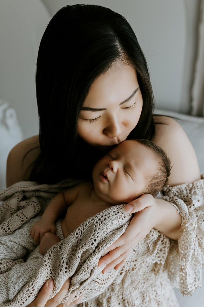 Newborn baby family pregnancy maternity photographer gold coast