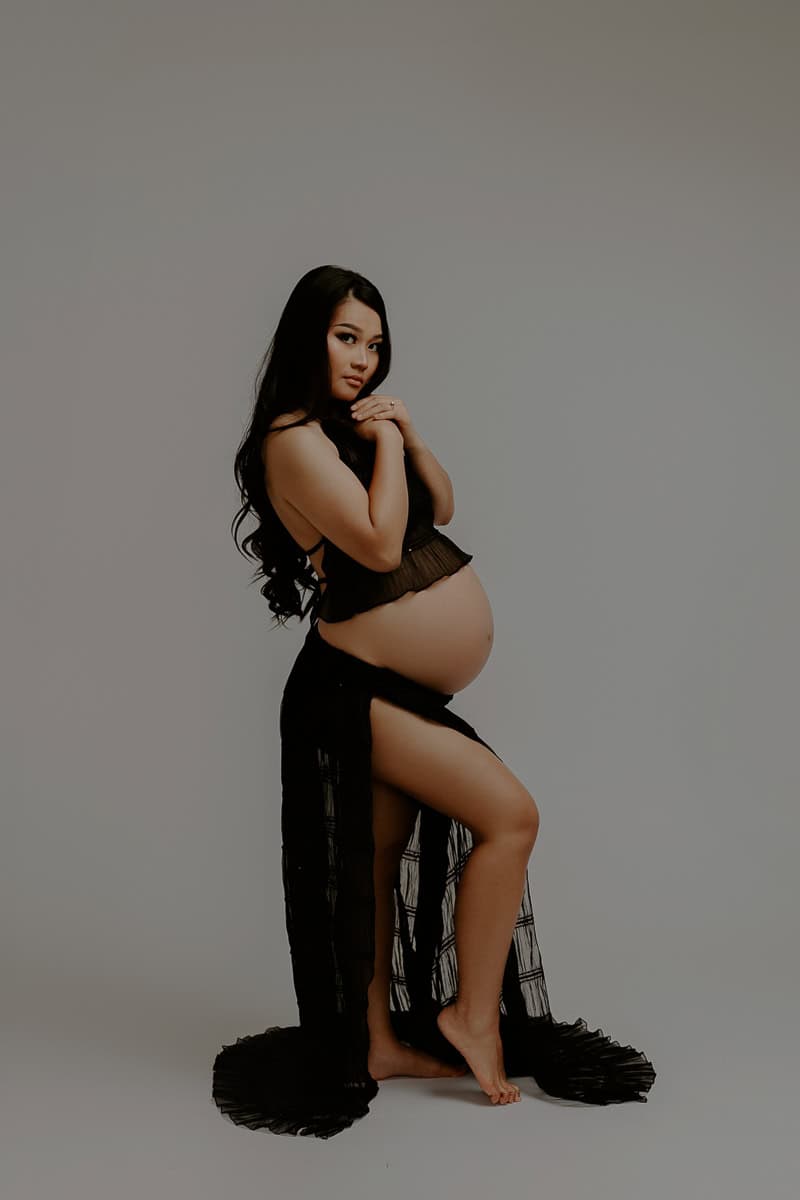 Newborn baby pregnancy family photographer gold coast baby shower Tanha Basile Winni & Mini Photography Brisbane