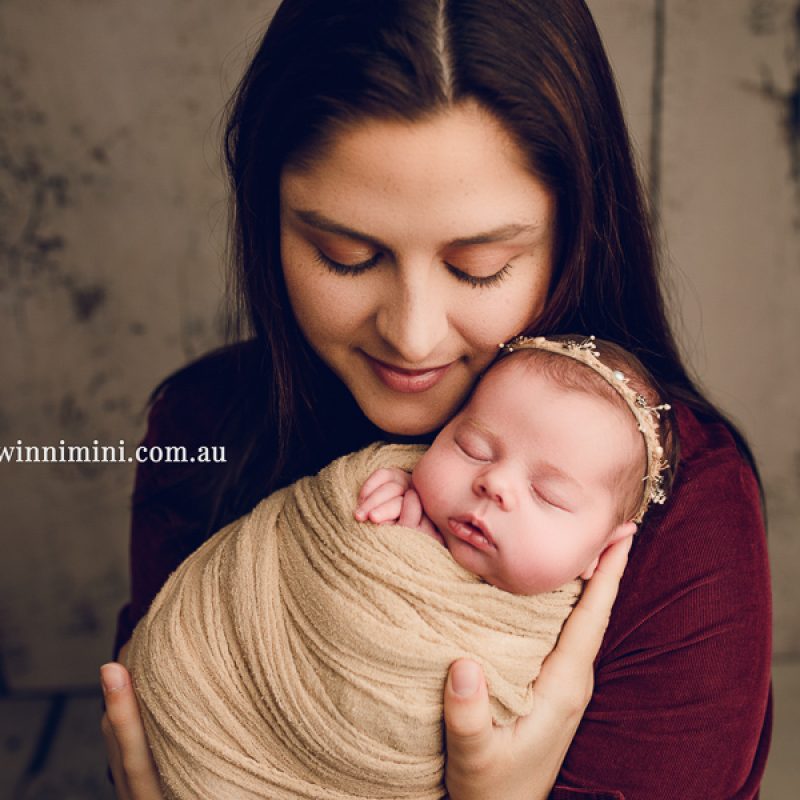newborn baby family photographer photography photograph photos photo babies gold coast brisbane the best family picture pictures tanha basile winni mini