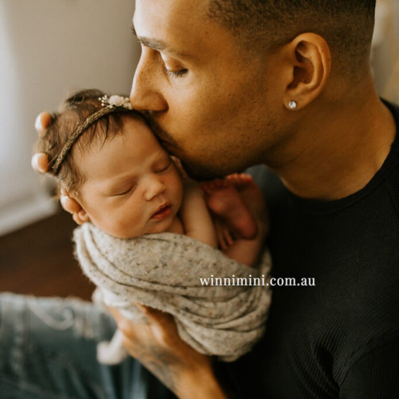 Baby photographer Gold Coast, newborn photography, birth, family, sitter sessions maternity photography, located in Upper Coomera.
